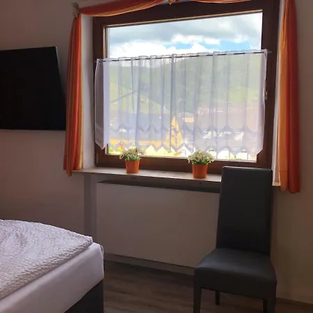 Joanna Mit Burgblick Apartamento *