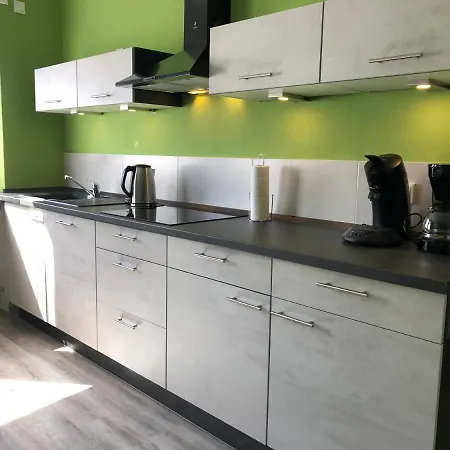 Joanna Mit Burgblick *