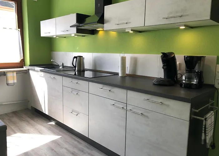 Joanna Mit Burgblick *