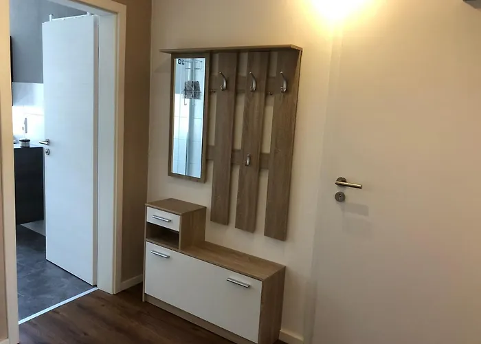 Joanna Mit Burgblick ברנקסטל - קיס